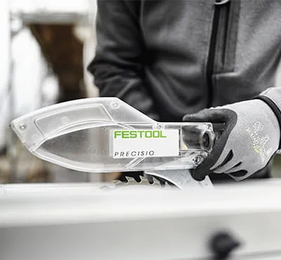 Removing the dust extraction attachment