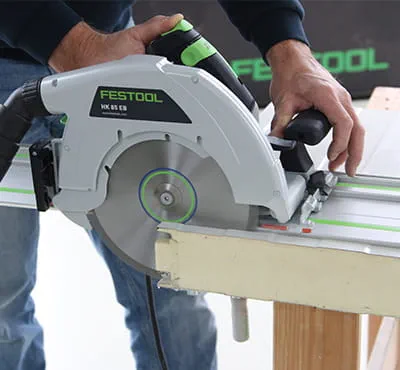 Guiding the machine through the material