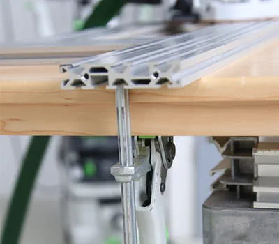 Positioning the multi-routing template