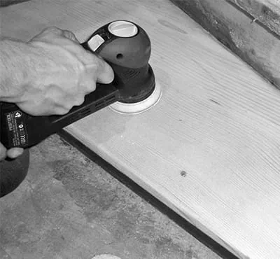 Renovating staircases | Sanding steps on a wooden staircase