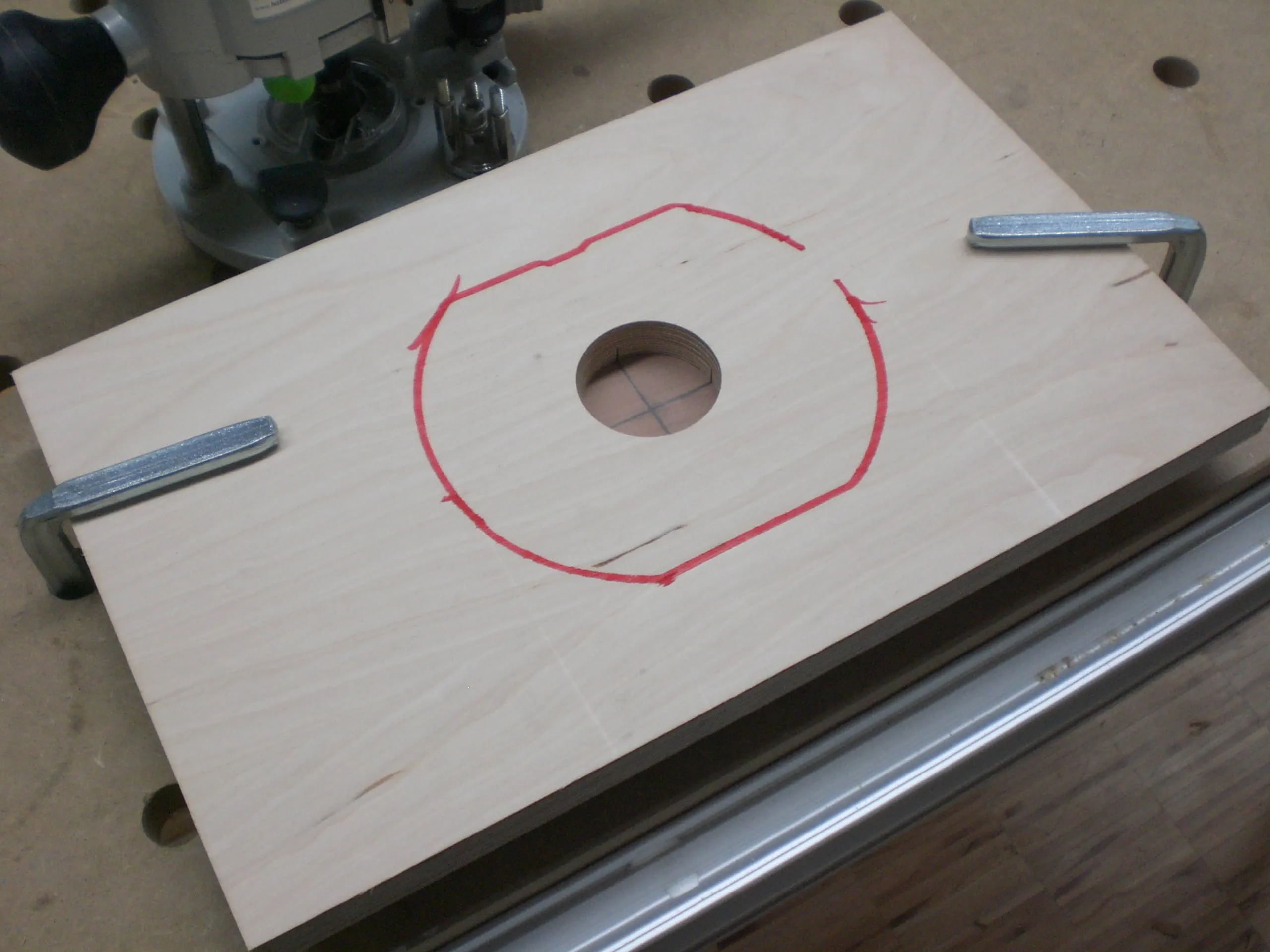 Routing recessed handles in drawers using the router