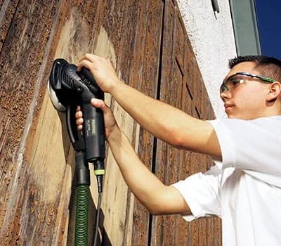 Lijado de pared de madera