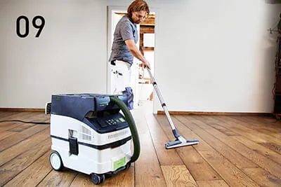 Cleaning the construction site with the Festool mobile suction unit