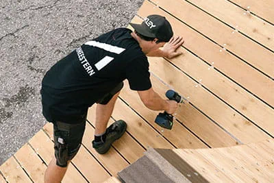 Mobile, battery-powered tools are an enormous help for the Schneestern staff. 