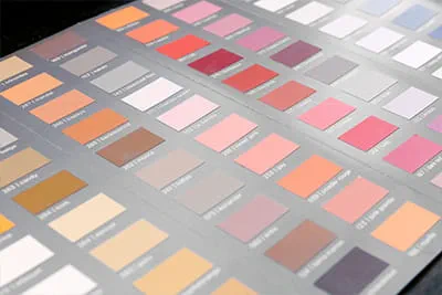 Tintelijn mixes formulae and colours in the paint workshop for the company's own projects and for customers
